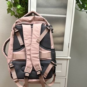 Taygeer pink backpack suitcase.